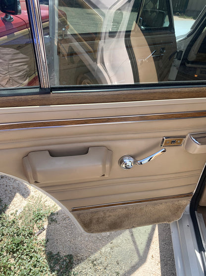 1991 - FINAL EDITION - JEEP GRAND WAGONEER - 4X4 - WHITE #2175 - AVAILABLE NOW