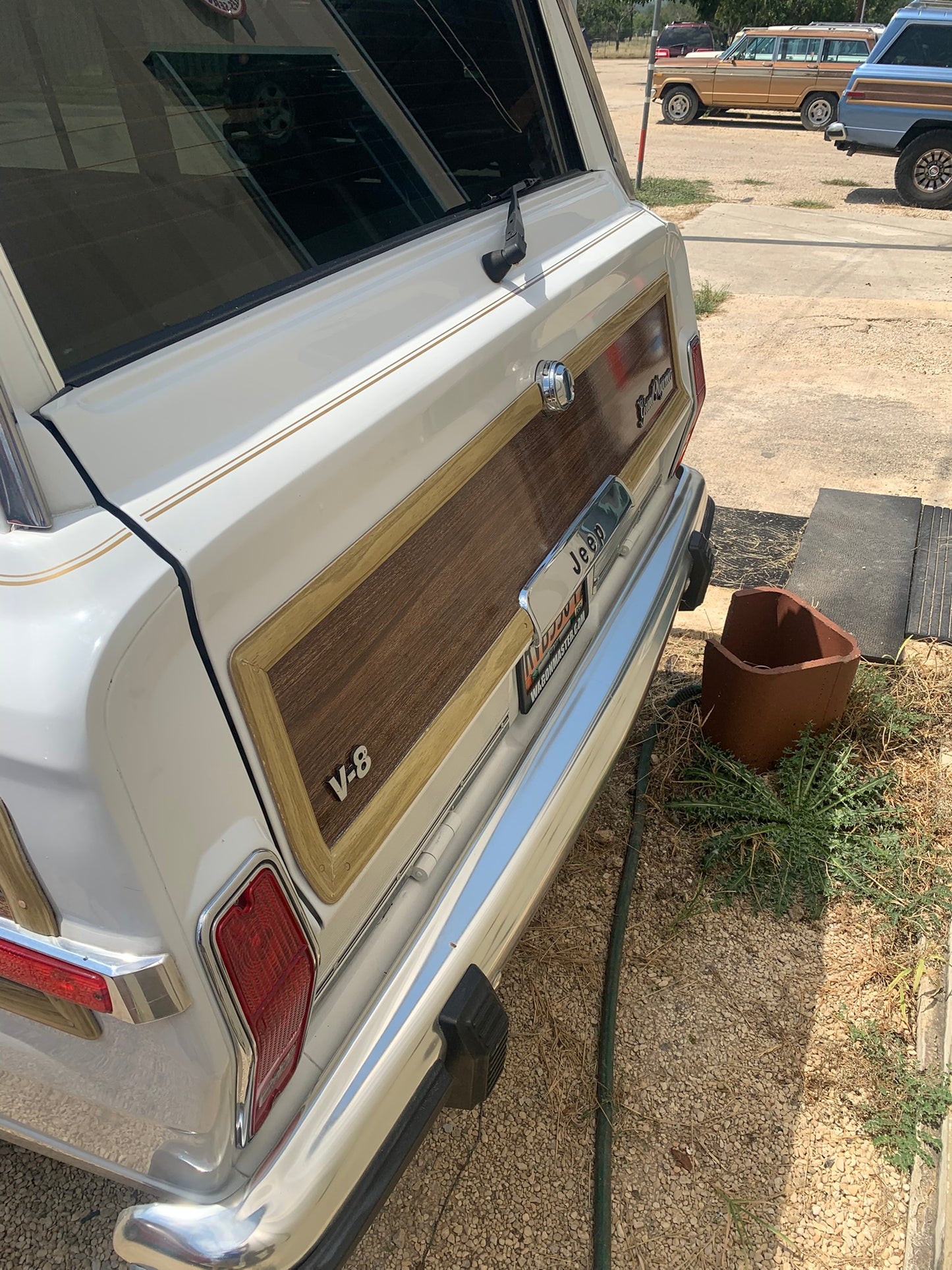 1991 - FINAL EDITION - JEEP GRAND WAGONEER - 4X4 - WHITE #2175 - AVAILABLE NOW