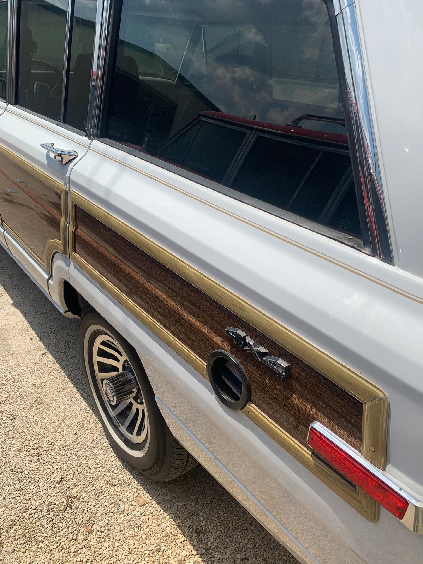 1991 - FINAL EDITION - JEEP GRAND WAGONEER - 4X4 - WHITE #2175 - AVAILABLE NOW