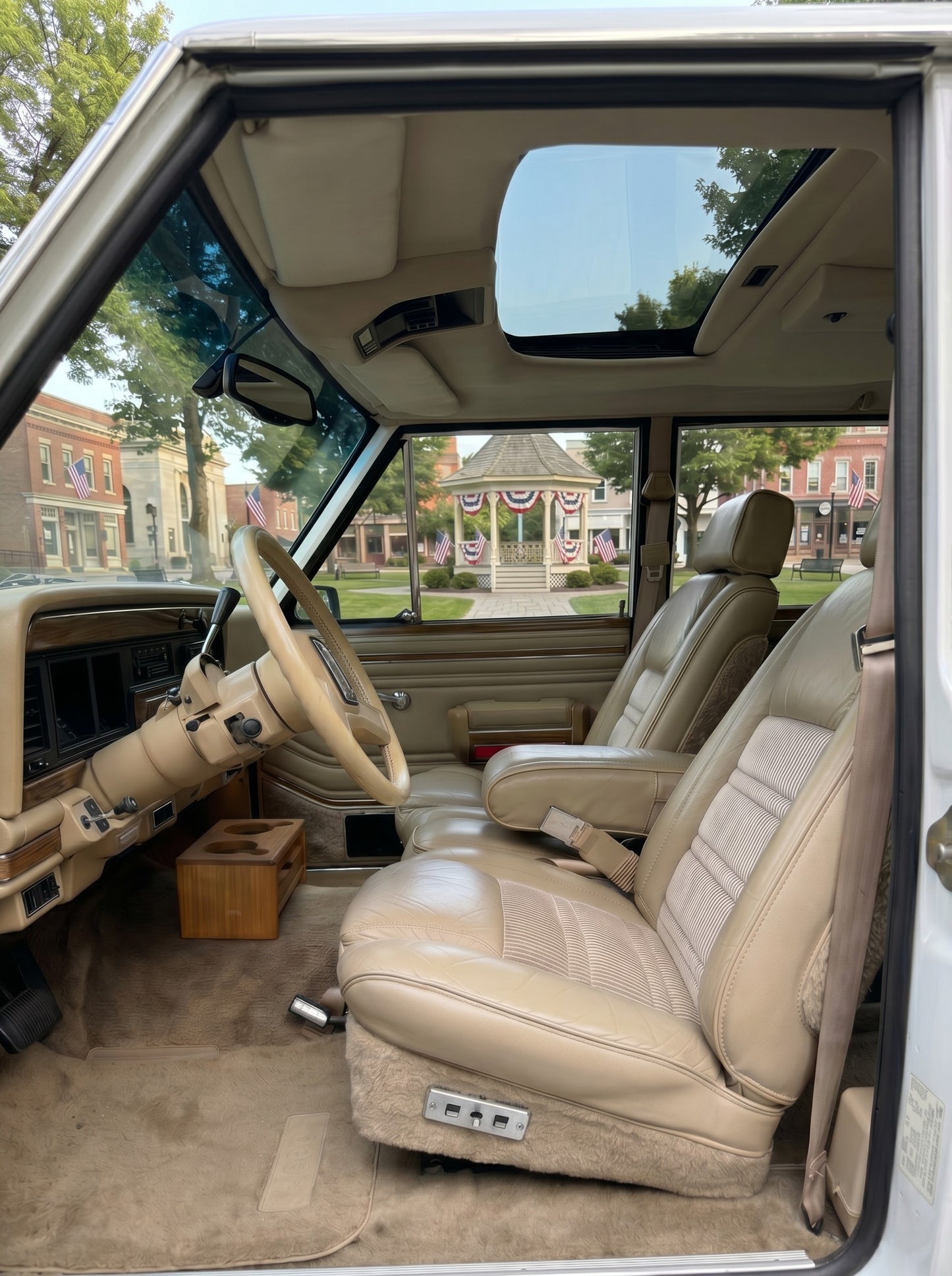 1991 FINAL EDITION JEEP GRAND WAGONEER LOW MILEAGE - 4X4 - WHITE #2178