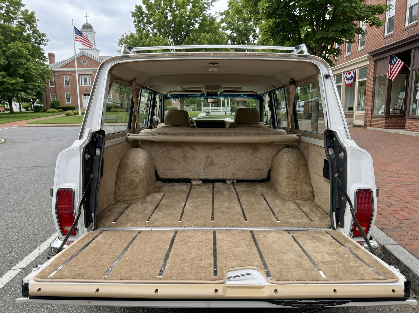 1991 FINAL EDITION JEEP GRAND WAGONEER LOW MILEAGE - 4X4 - WHITE #2178