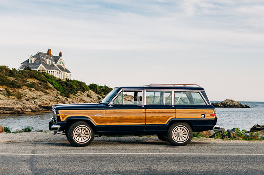 1985 VINTAGE JEEP GRAND WAGONEER LOW MILEAGE - 4X4 - DEEP NIGHT BLUE #2179