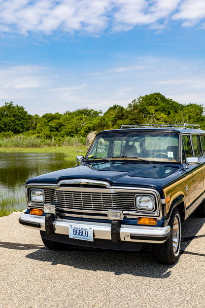 1985 VINTAGE JEEP GRAND WAGONEER LOW MILEAGE - 4X4 - DEEP NIGHT BLUE #2179