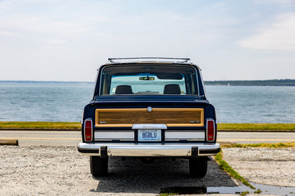 1985 VINTAGE JEEP GRAND WAGONEER LOW MILEAGE - 4X4 - DEEP NIGHT BLUE #2179
