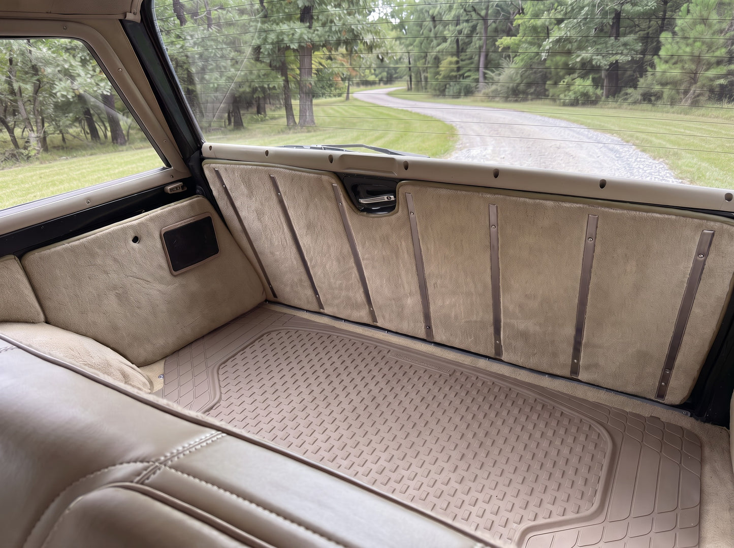 1991 FINAL EDITION JEEP GRAND WAGONEER LOW MILEAGE - 4X4 - HUNTER GREEN #2181