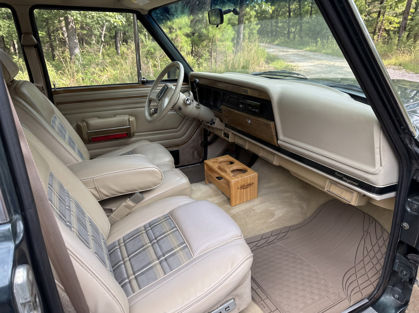 1991 FINAL EDITION JEEP GRAND WAGONEER LOW MILEAGE - 4X4 - HUNTER GREEN #2181