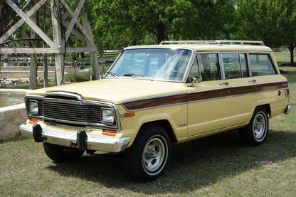 Wagonmaster THIN-STYLE Woodgrain for 1970's Wagoneers in Cherry Oak (Same color as 1979-1986 Woodgrain)