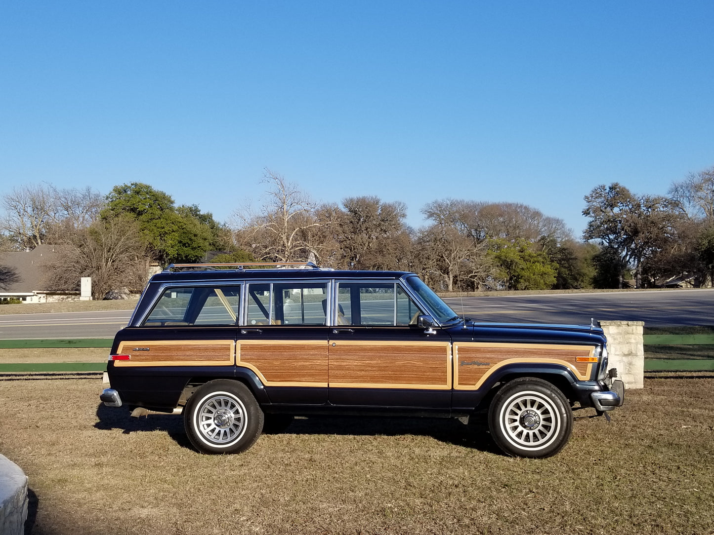 1987 JEEP GRAND WAGONEER - 4X4 - BL #2174 - HOLD