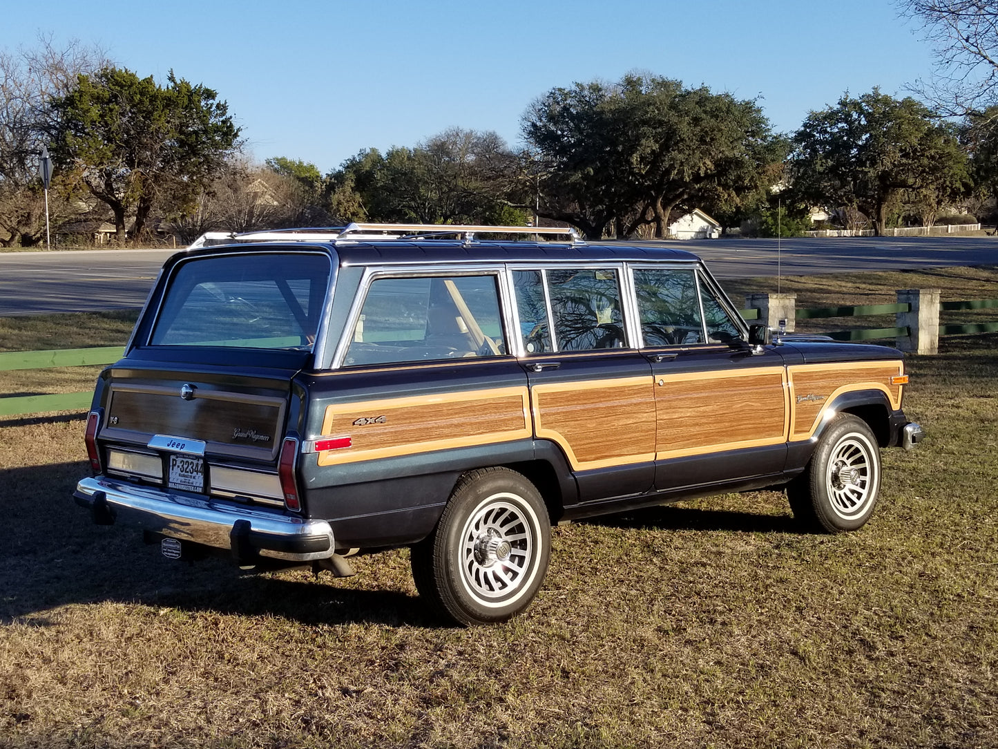 1987 JEEP GRAND WAGONEER - 4X4 - BL #2174 - HOLD