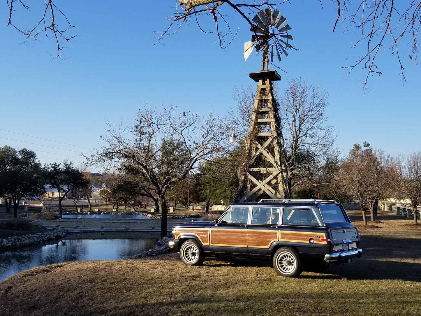 1987 JEEP GRAND WAGONEER - 4X4 - BL #2174 - HOLD