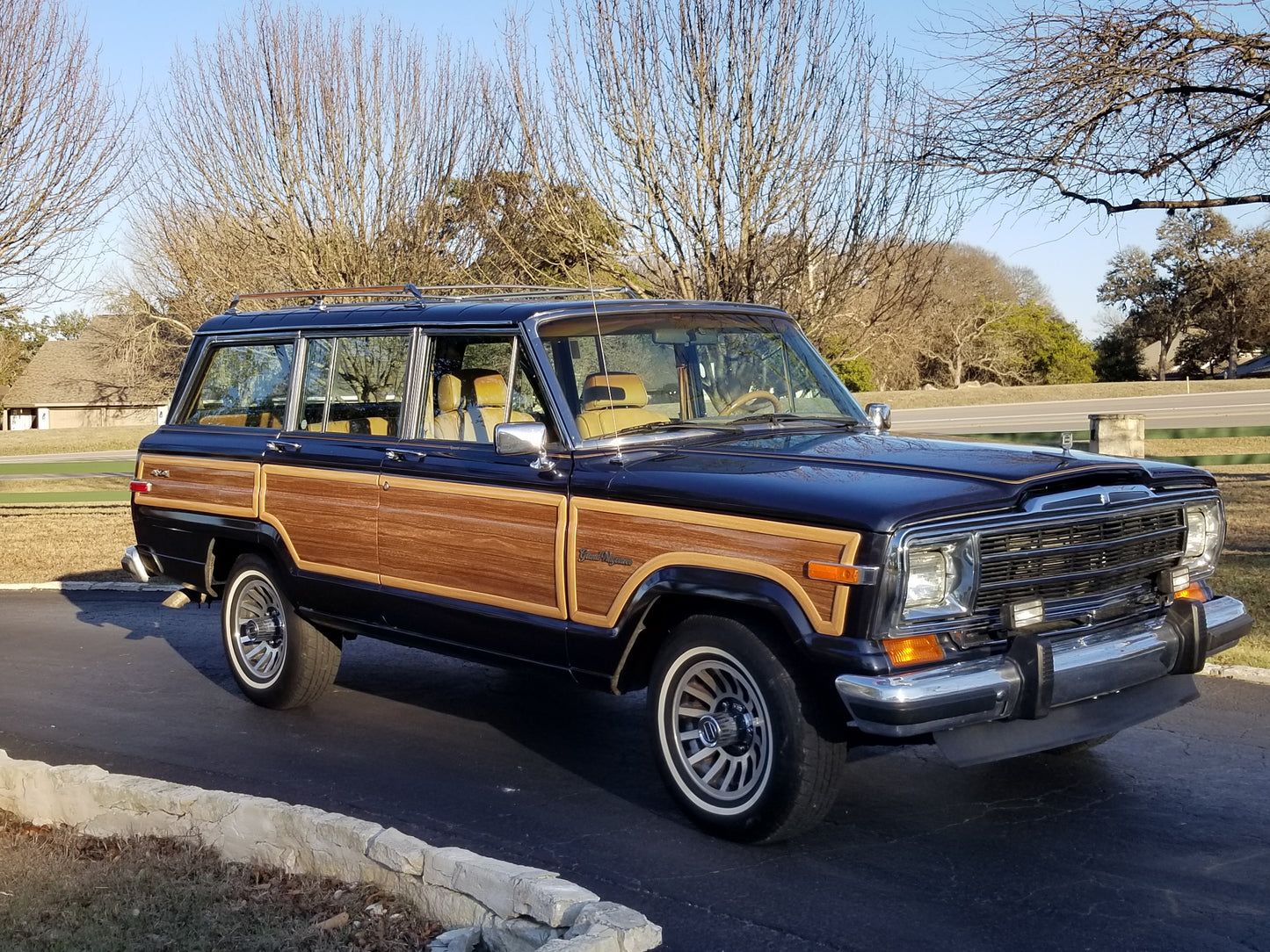 1987 JEEP GRAND WAGONEER - 4X4 - BL #2174 - HOLD