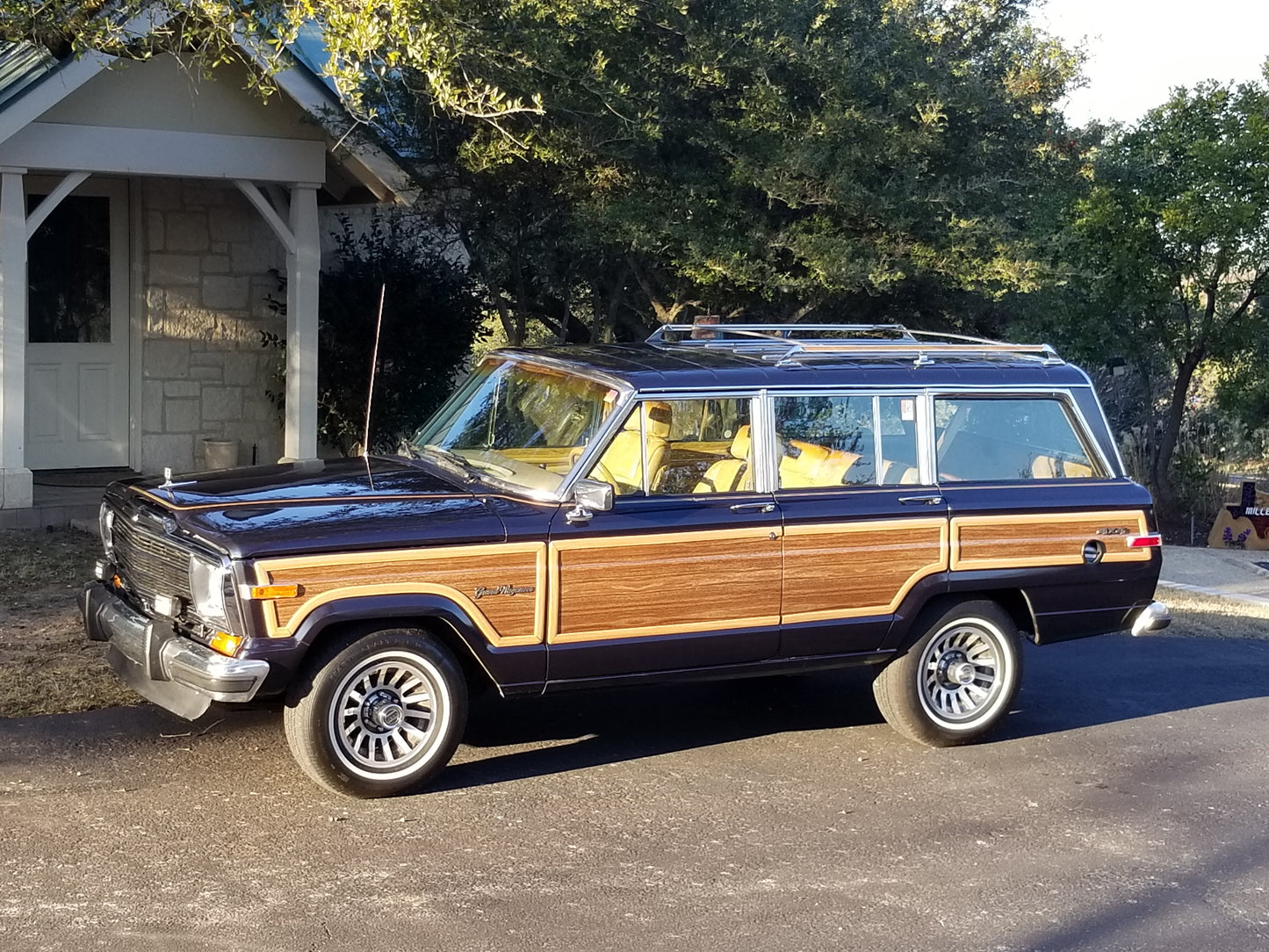 1987 JEEP GRAND WAGONEER - 4X4 - BL #2174 - HOLD